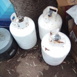Propane Tanks 7 Gallons Full