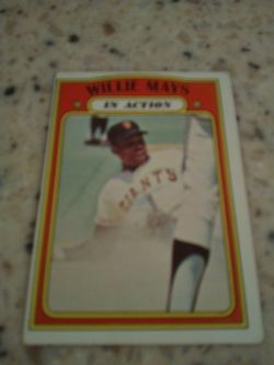 Vintage 1972 baseball/ Willie Mays/ in action/ card # 50