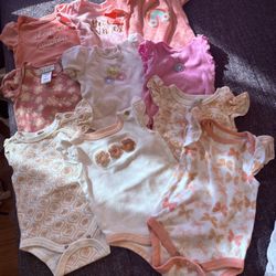 Baby Girl’s👧 Clothes  3/6 