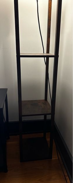 Tiered shelf with lamp