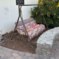 Backyard Swing 
