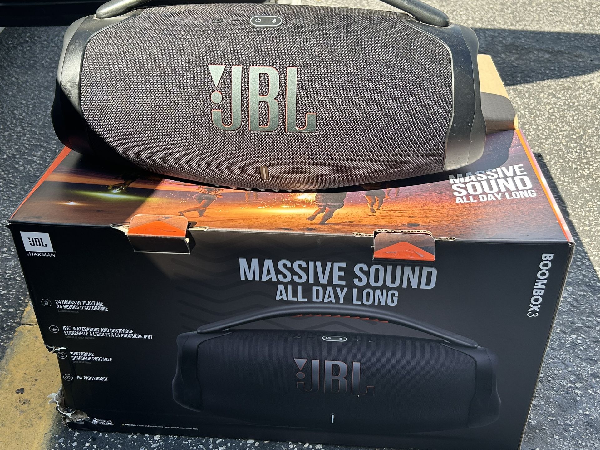 jBL 3 Boombox