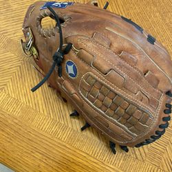 Spaulding Glove 