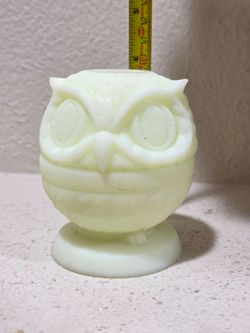 Fenton Uranium Custard Glass Owl Fairy Lamp Yellow