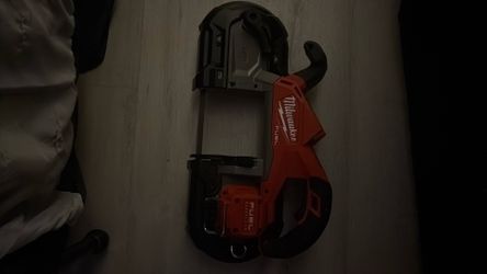 Deep cut bandsaw