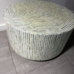 Round Coffee Table 