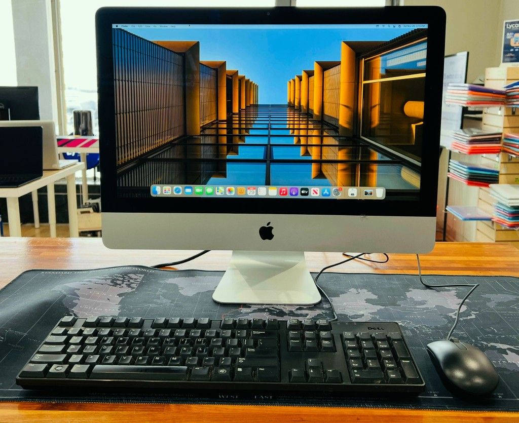 Apple Imac 21” 2014 Core i5 8GB 256GB SSD MAC OS BIG SUR
