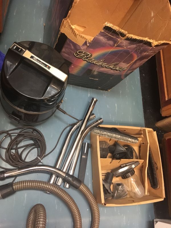 Rainbow Vacuum with tons attachments and box for Sale in Chandler, AZ