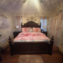 5 Piece Hardwood King Size Bedroom Set