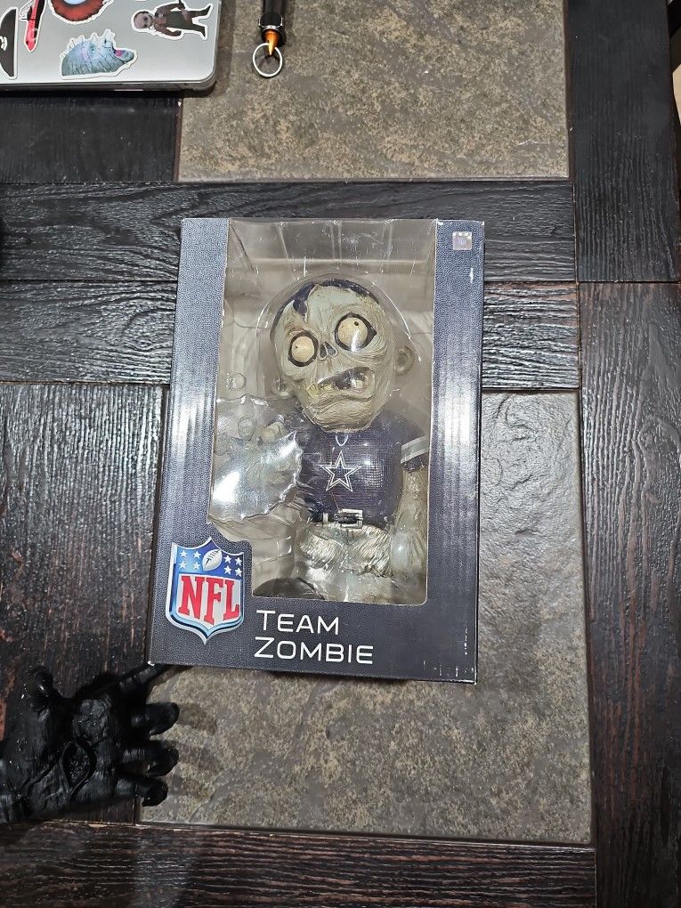 Forever Zombie NFL Cowboys