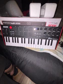 Like new keyboard for making music pick up in Clearwater