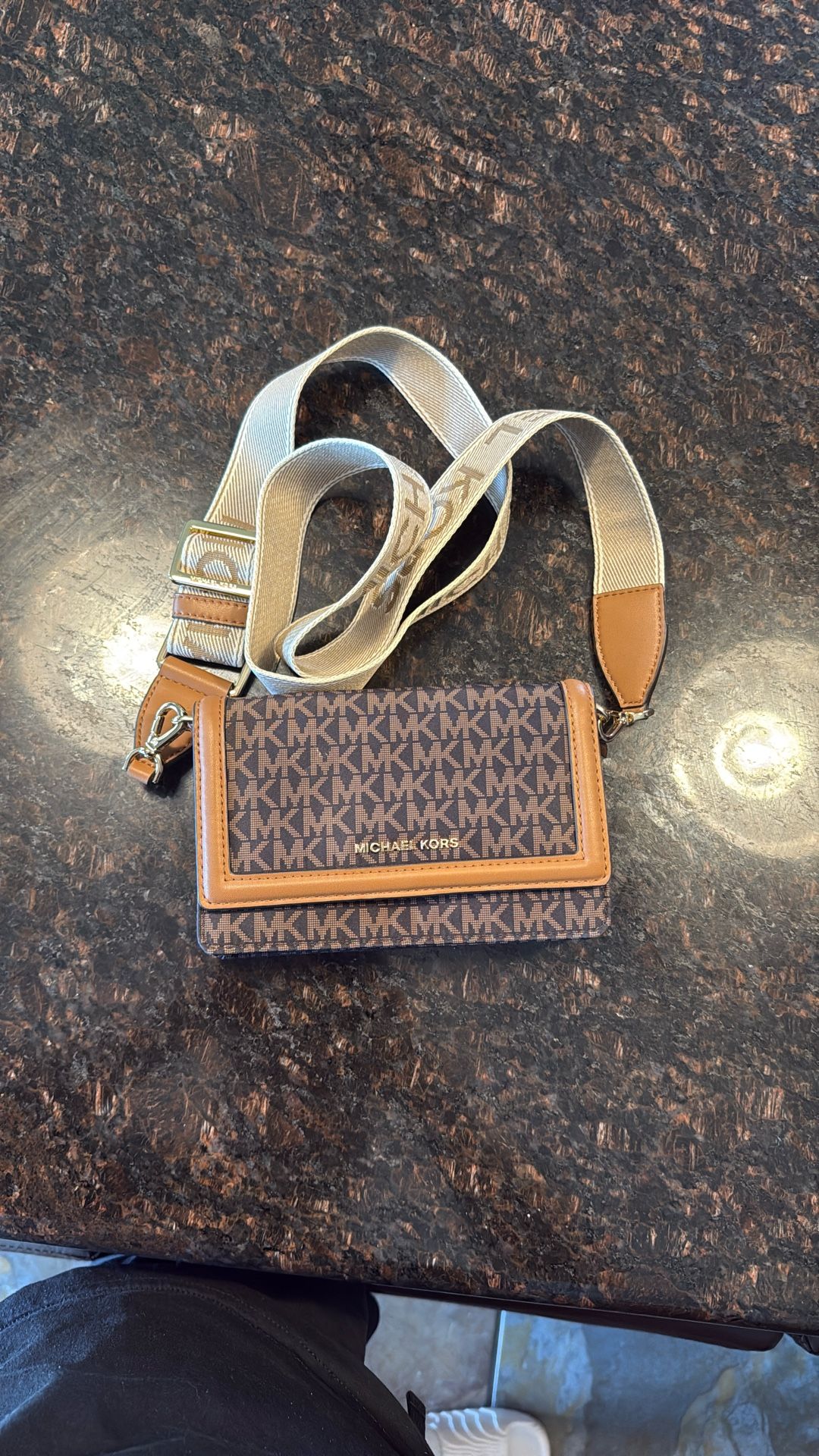 Jet Set Small Logo Print Woven Smartphone Crossbody Bag