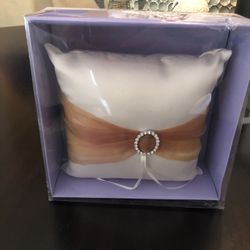 Ring Wedding Pillow 