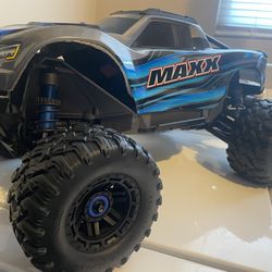traxxas maxx 3s&4s  lipo battery 1/10 sacale brushless