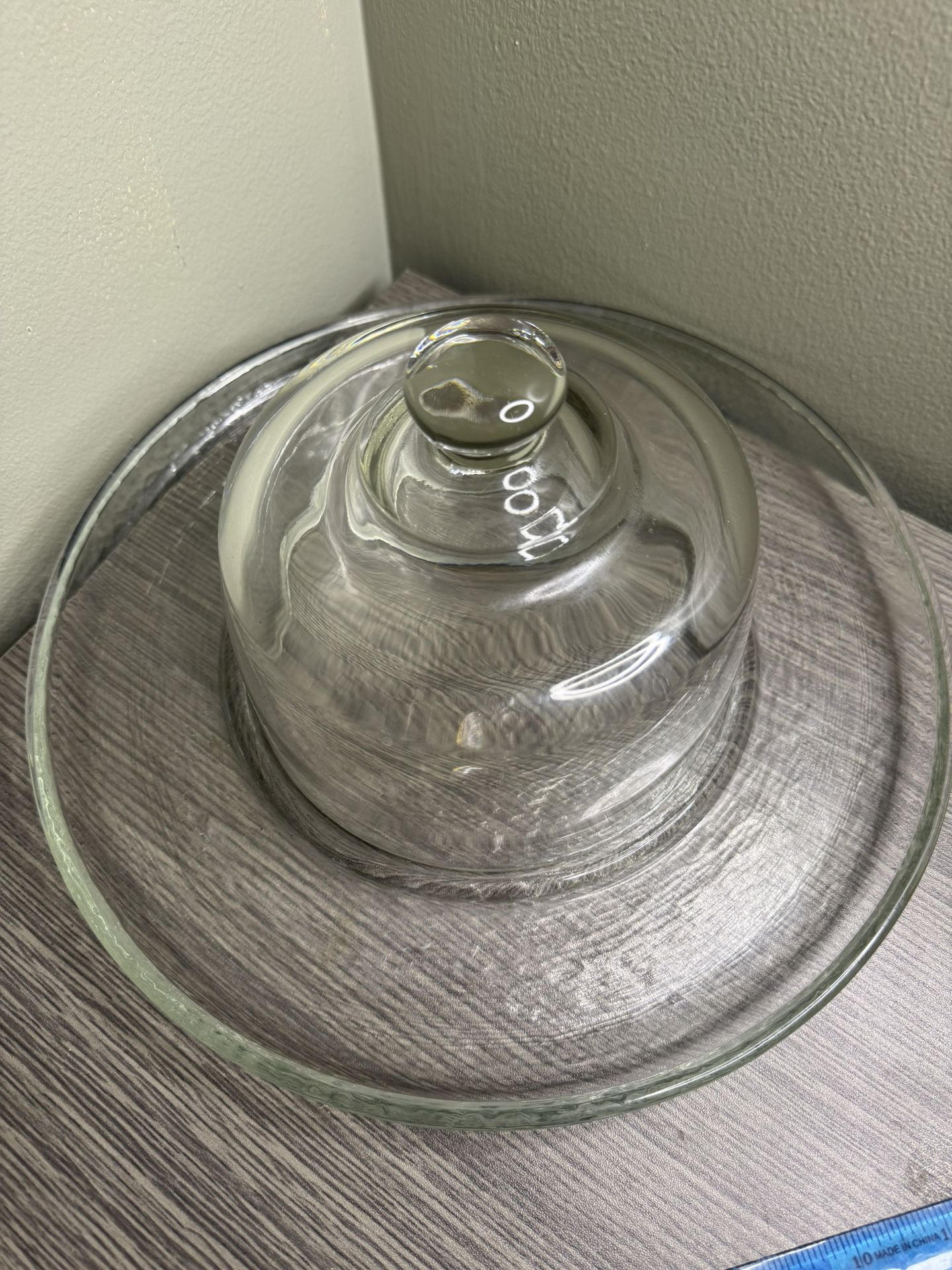 Timeless Clear Glass Cake Stand with Dome Short