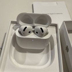 AirPods 4
