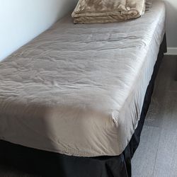Twin Size Mattress With Bed Frame 