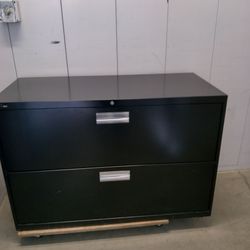 2 drawer metal file cabinet $ 80
