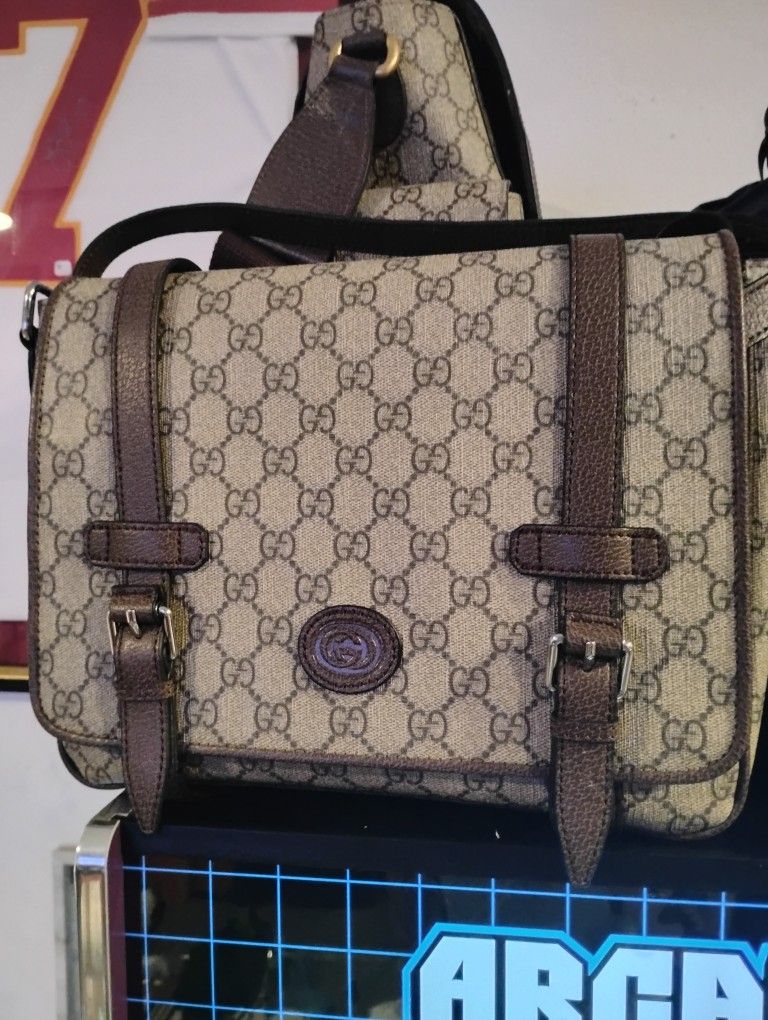 Authentic Gucci Small Messenger Bag