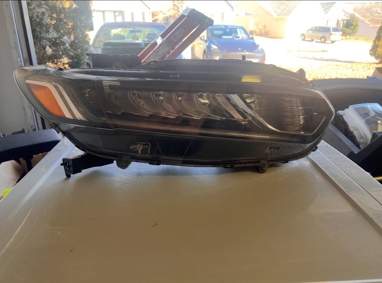 OEM Honda Accord Sedan PASSENGER side headlight 2018-2022