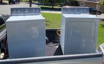 Maytag Washer and Dryer Set