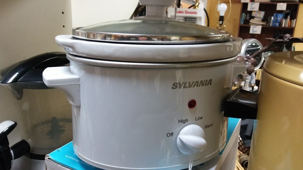 Sylvania crock pot