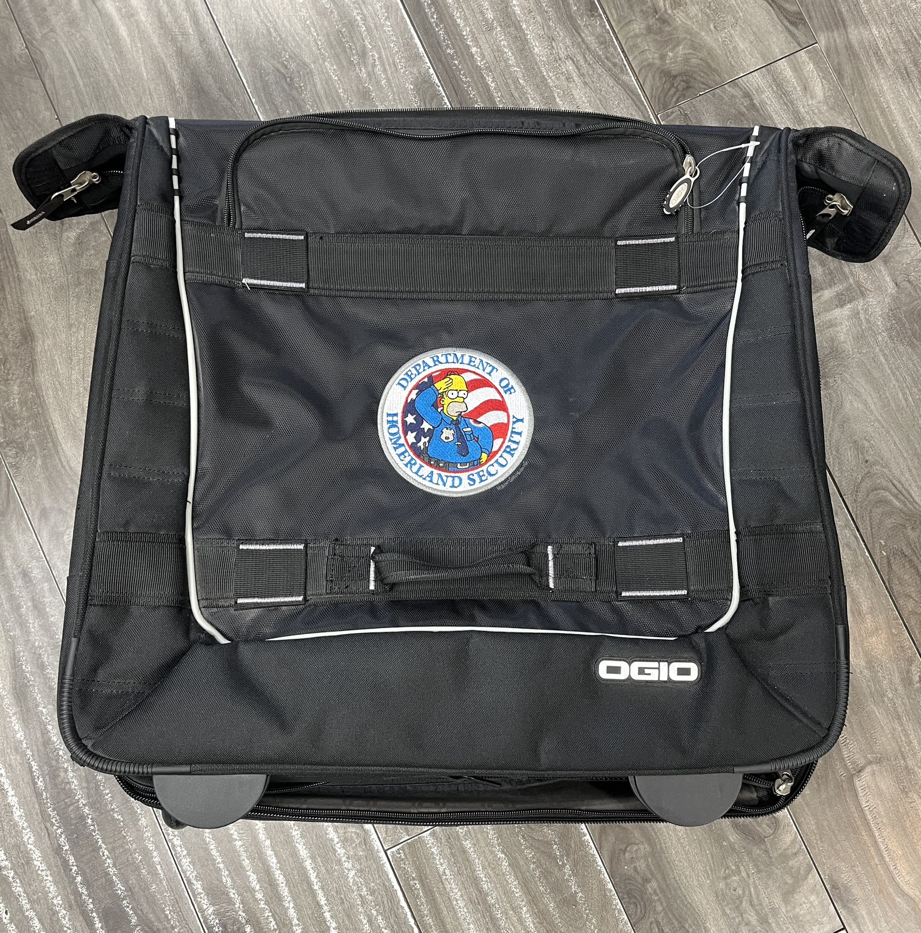 Homer Simpson Collectable Staff/crew Gift Rare Ogio Rolling Bag