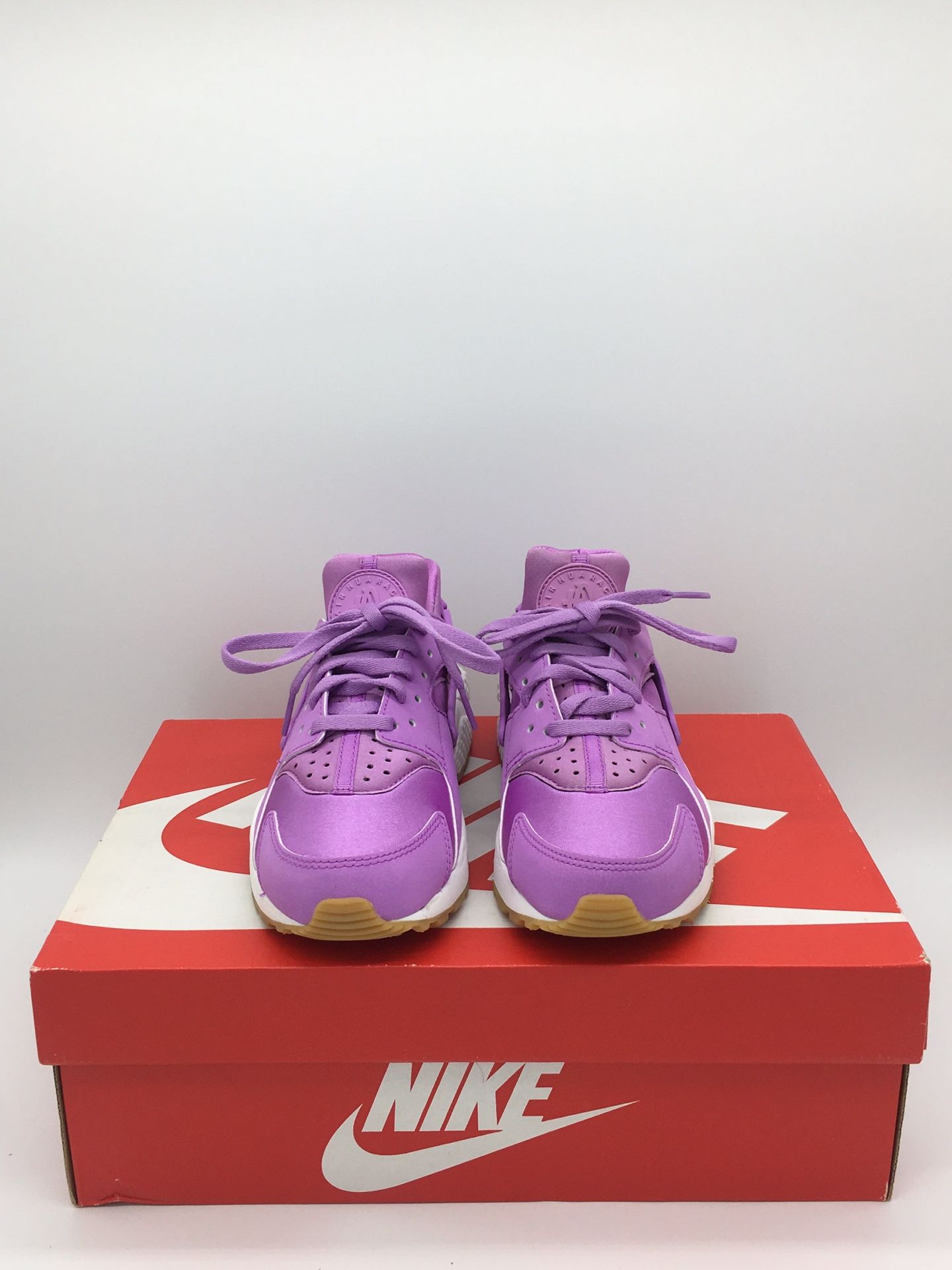 Nike Air Huarache Run FG Women’s Size 6