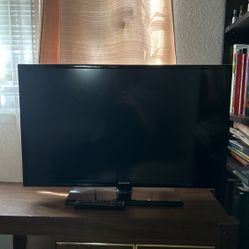 Samsung TV With Remote