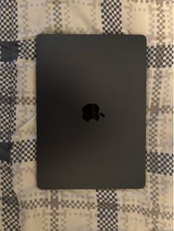 2022 Macbook Air M2 Chip