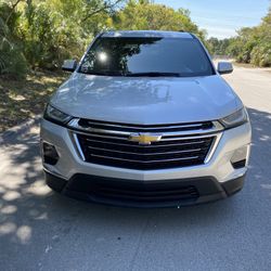 2022 Chevy Traverse 1 Lt