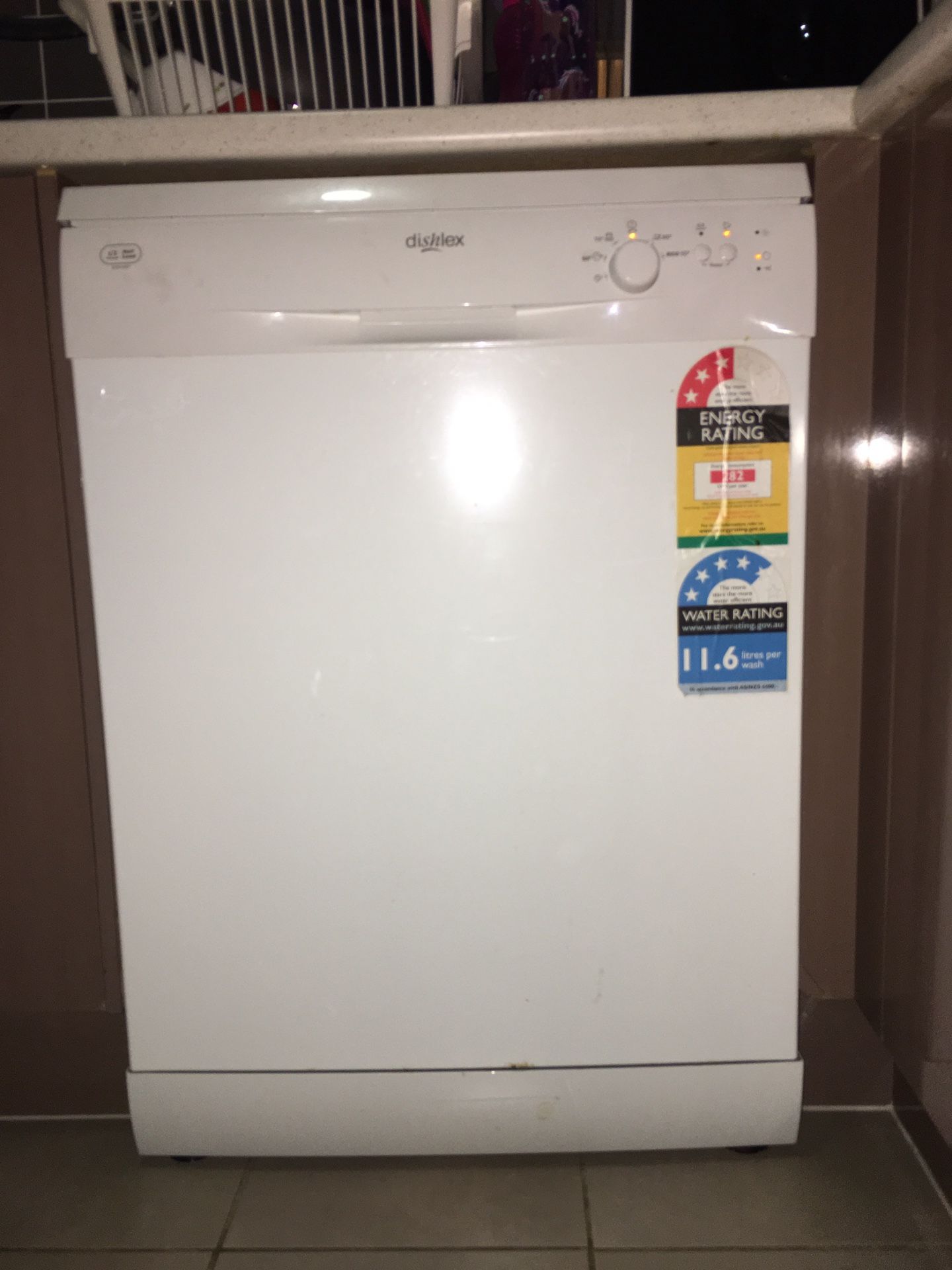 Dish washer 240V 50HZ used in Austraila for 2 years