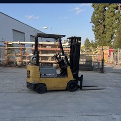 Forklift 