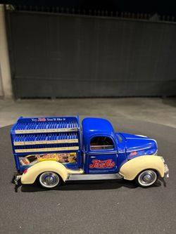 Vintage 1940 Ford Pepsi-Cola Die-Cast Delivery Bottle Truck