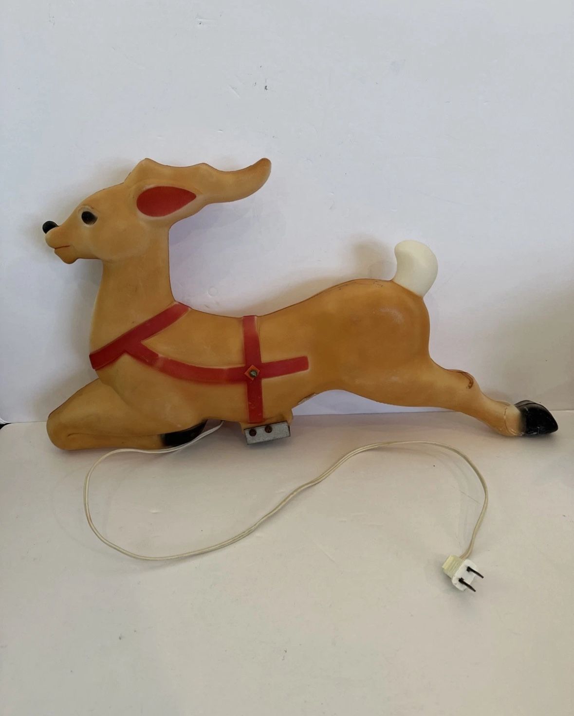 VTG General Foam Santa's Reindeer Christmas Blow Mold Yard Decor(Damaged Foot & Tail)