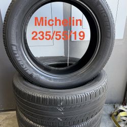 235/55/19