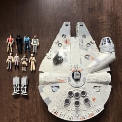 Kenner Star Wars Millenium Falcon Figure Lot