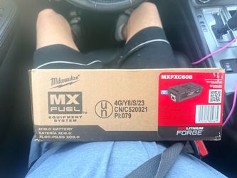 Milwaukee mx fuel 8.0 forge battery one key