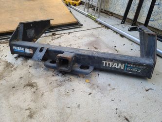 Reese Titan Heavy Duty Class V tow hitch $125 O.B.O.