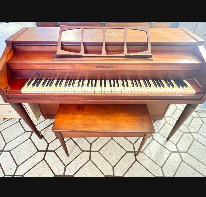 Kohler & Campbell Piano