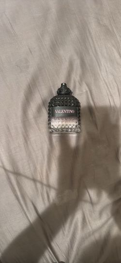 valentino born in roma edt, lost cap no box, about 85% full, real, $40.