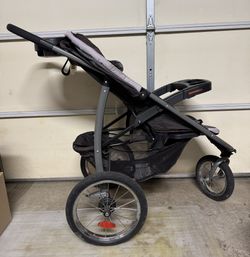 Graco Fast Action Fold Jogger Click Connect. 