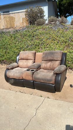 FREE COUCH