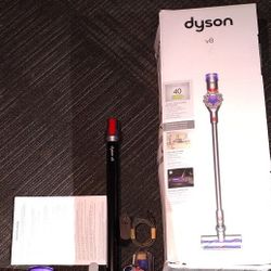 Dyson V8™ (Silver/Nickel) cordless vacuum