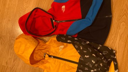 The North Face Toddler 3t Rain Jacket And Fleece