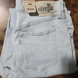 Levis-  "Mom Jeans" Silvertab Size 31x27