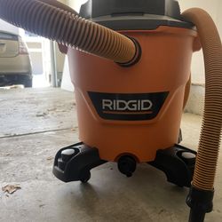 Ridgid Wet/Dry 12 Gal Vacuum