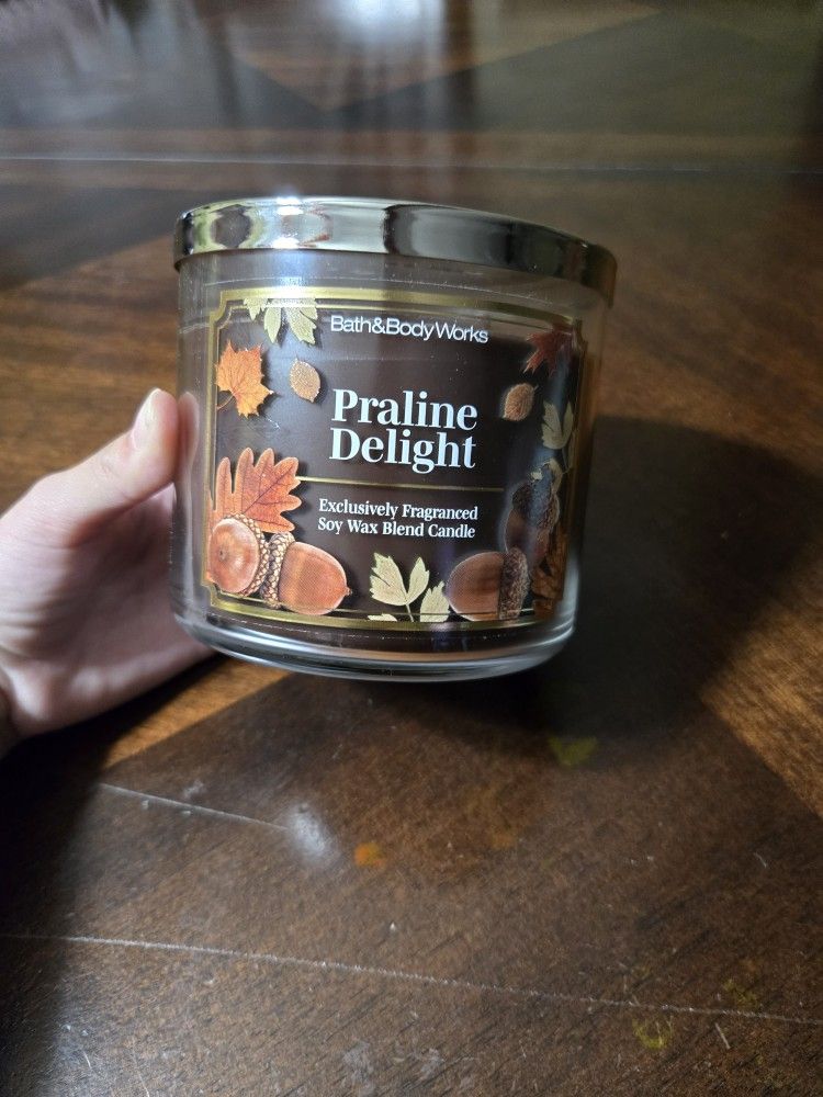 Praline Delight 3 Wick Candle