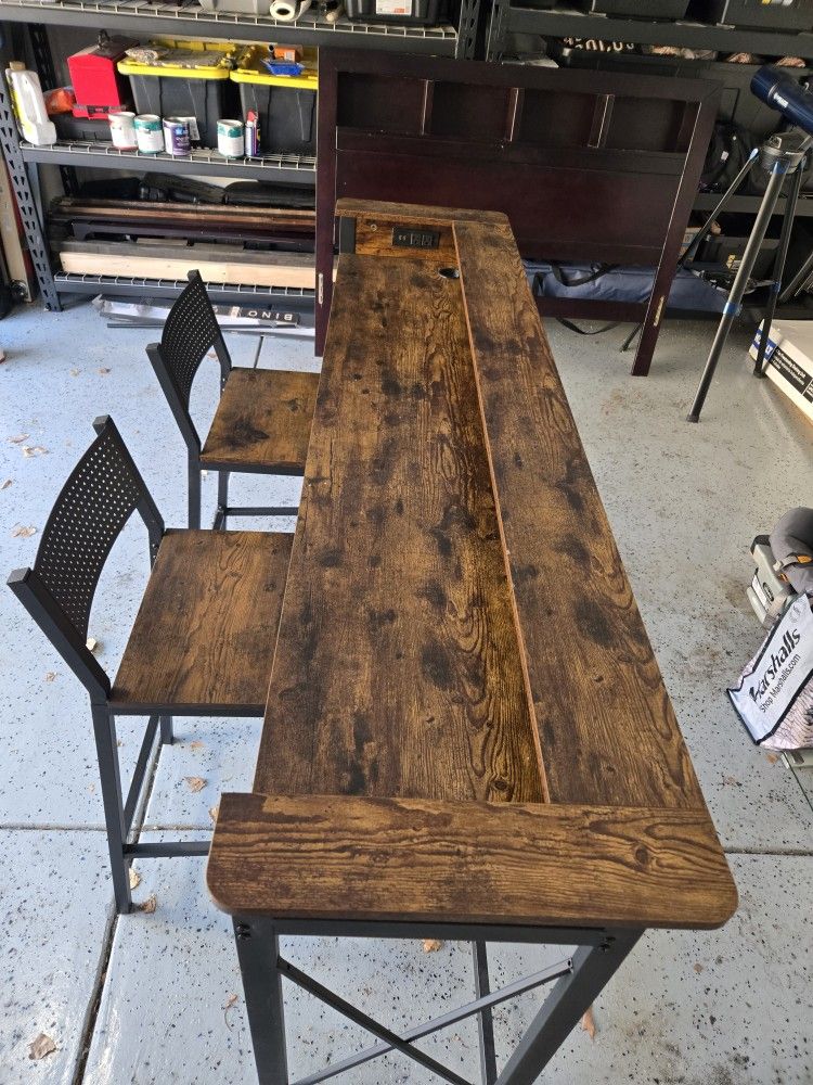 Bar Table