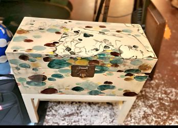 Unique Decorative Storage Chest w/ Magnetic Stand – Abstract Floral Design
